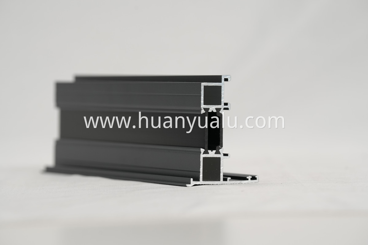 Thermal insulation profiles